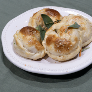 Empanadas de espinaca y queso (masa clásica)