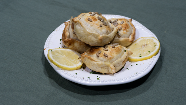 Empanadas de jamón y queso (masa clásica)