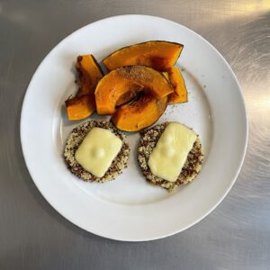 Hamburguesas de quinoa con calabaza al horno con queso