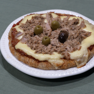 Pizza integral de atún