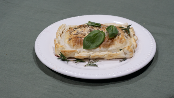 Tarta de jamón y queso (masa clásica)