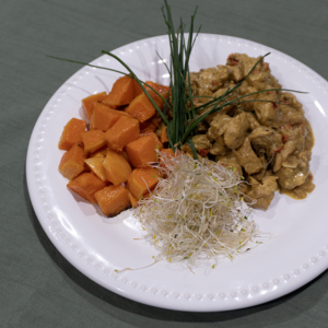 Pollo al curry con calabazas asadas